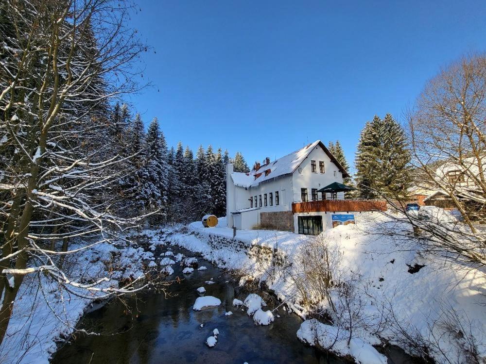 Horsky Penzion U Splavu Josefŭv Dŭl Exterior photo